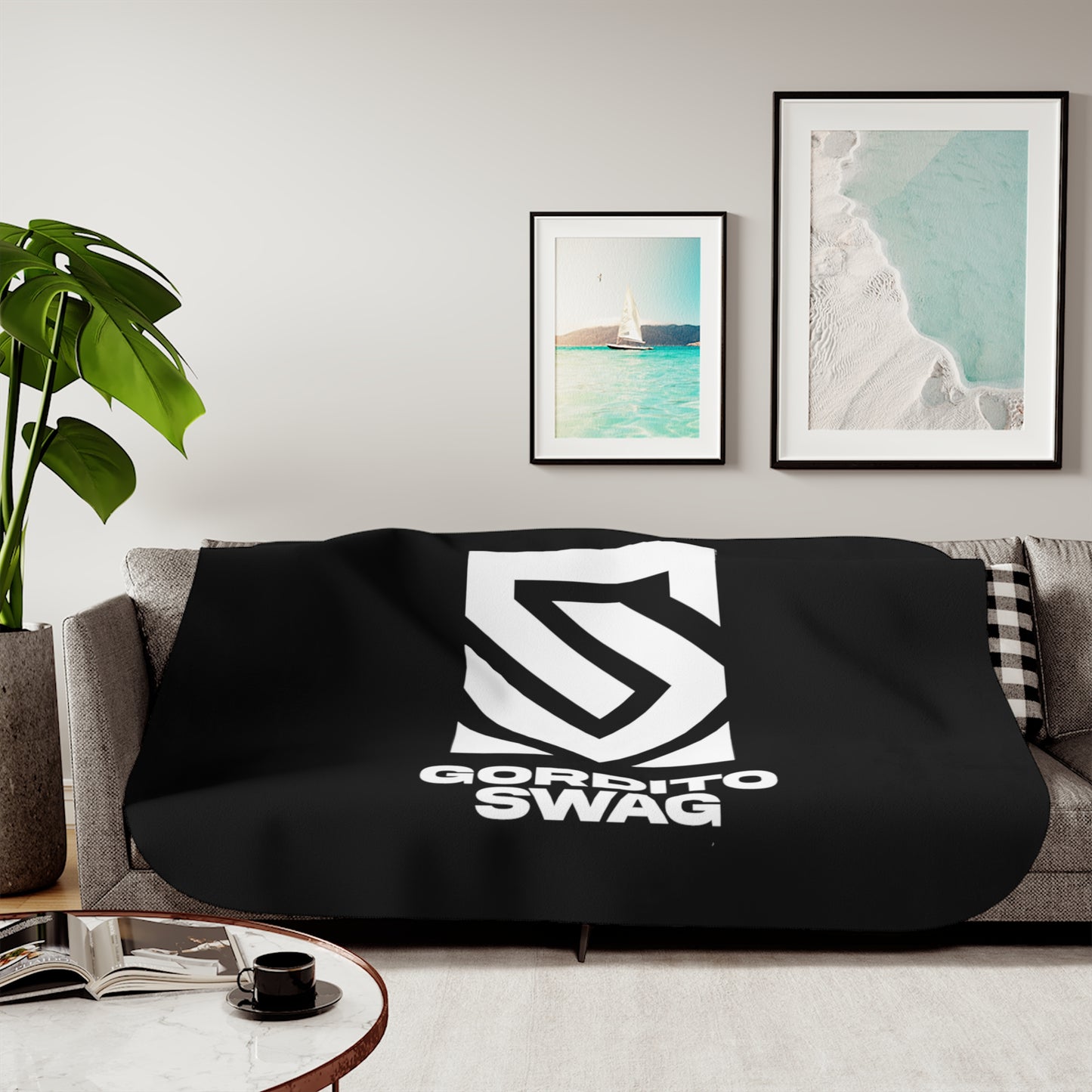 Cuddle with el Gordito Sherpa Blanket, Two Colors